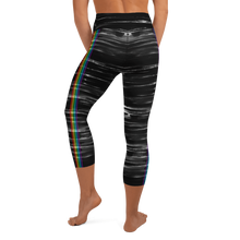 Load image into Gallery viewer, Black Chakra Stripes High Waist Capri Leggings