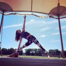 Load image into Gallery viewer, B+W Tie-Dye High Waist Yoga Leggings