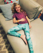 Load image into Gallery viewer, Mermaid Green Heart Chakra Girl Leggings