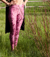 Load image into Gallery viewer, Red Crystal High Waist Yoga Leggings