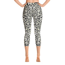 Load image into Gallery viewer, Daisy High Waist Yoga Capri Leggings