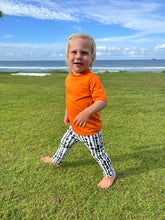 Load image into Gallery viewer, Chakra Tie-Dye Girls Leggings