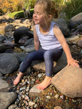 Load image into Gallery viewer, Gray Triangle Girls Leggings