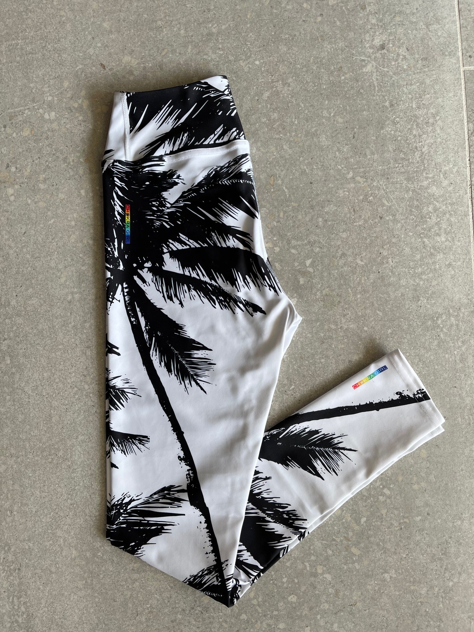 Black White Palm Tree High Waist Yoga Leggings – The Chakra Girl